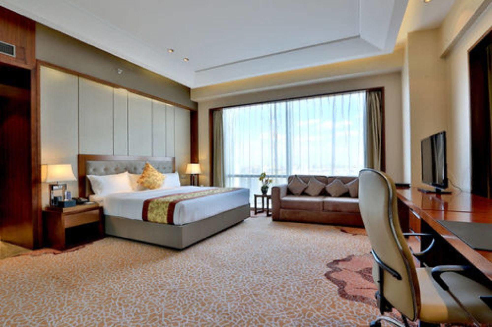 Shenyang Rayfont International Hotel Luaran gambar